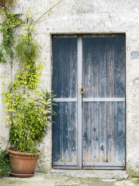 house doors stock photos - OFFSET