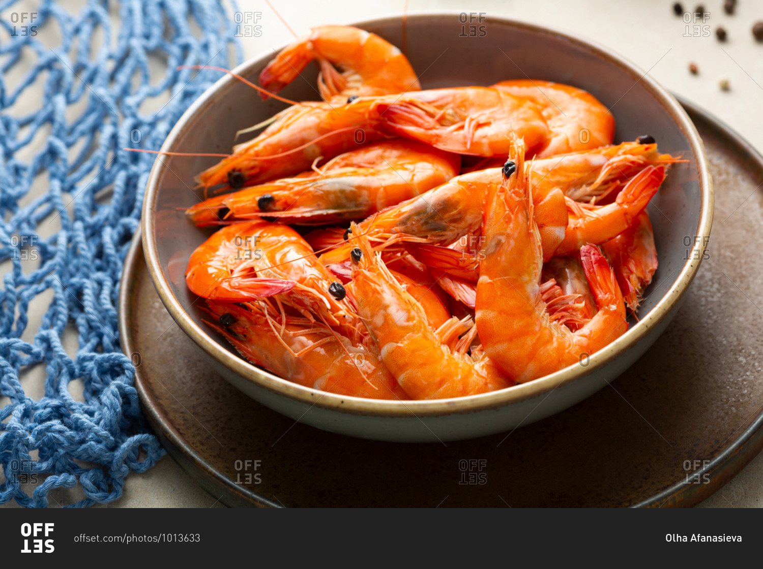 Close up of shrimp in bowl on platter