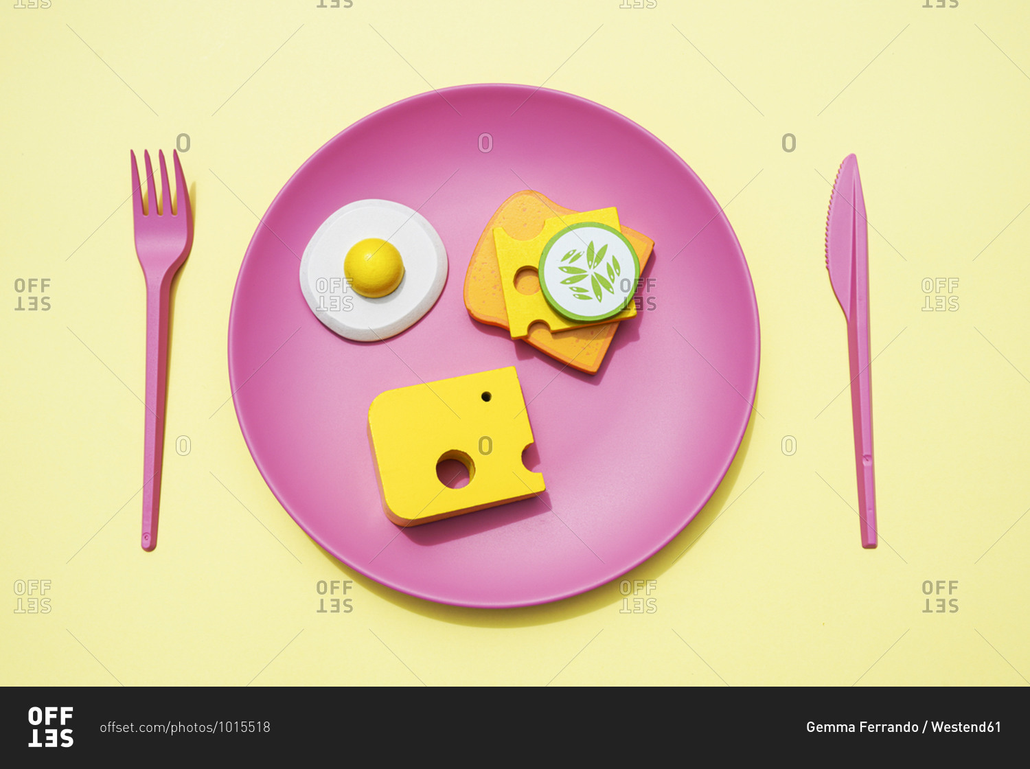 Three dimensional render of plastic plate with bread- cheese and fried egg
