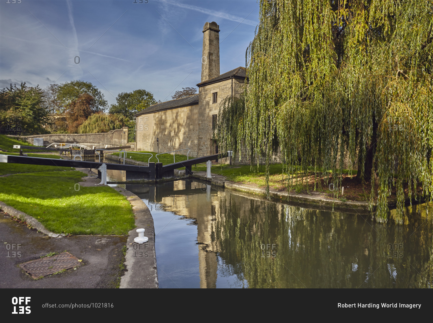 One of the first and last locks on the Kennet and Avon Canal at its junction with the River Avon, in Bath, Somerset, England, United Kingdom, Europe