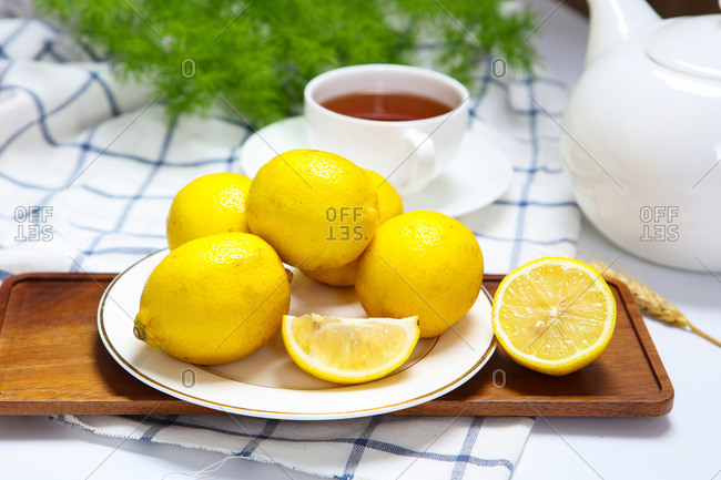 Lemon drink nutrition afternoon tea