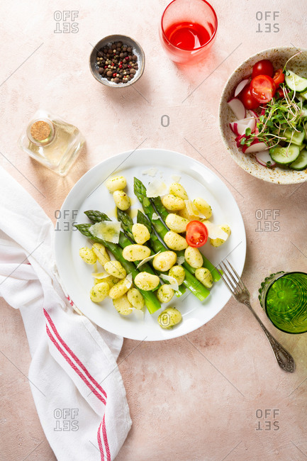 Overhead view of Asparagus and gnocchi and spring salad