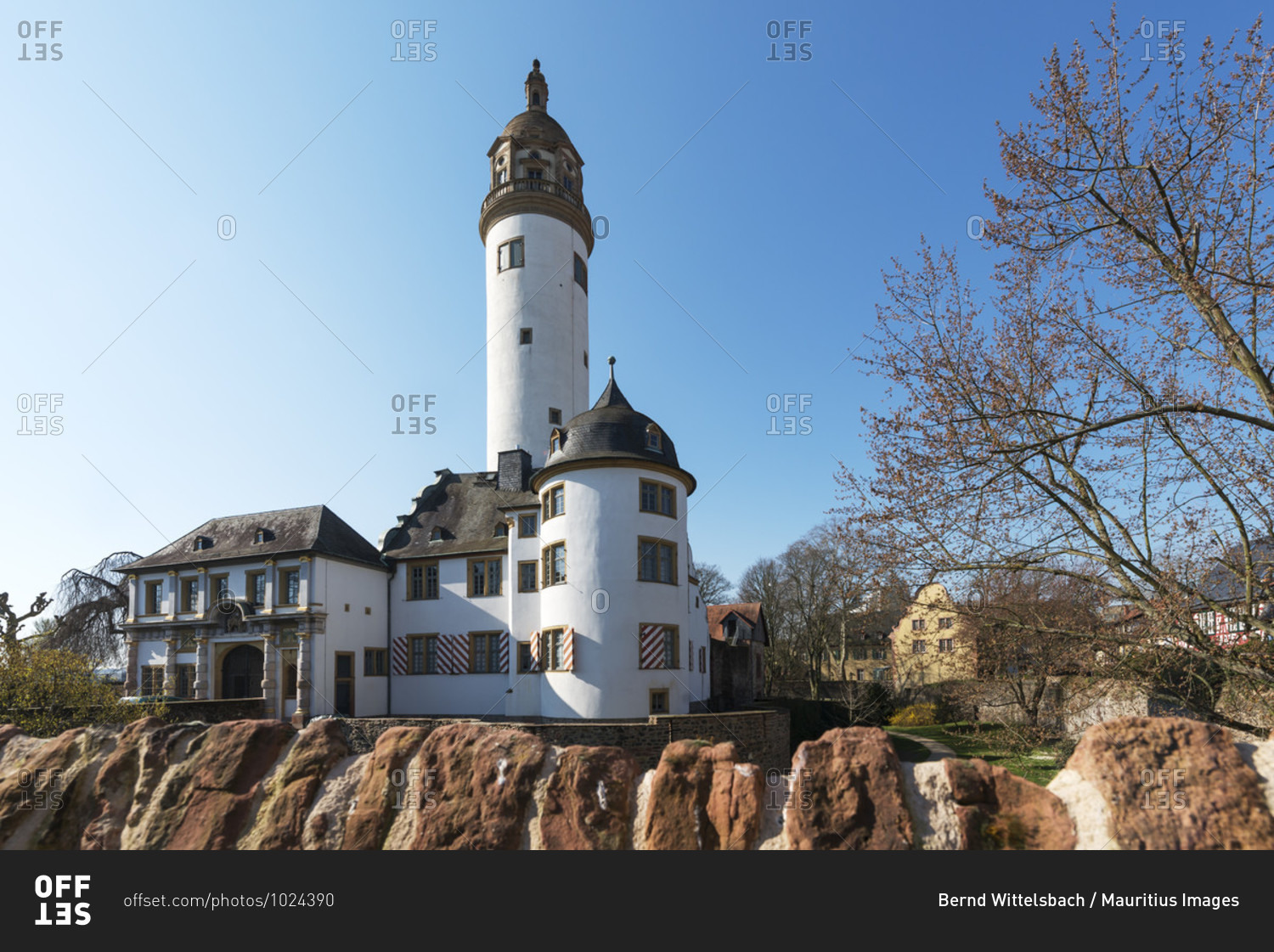 Frankfurt am Main, Hesse, Germany, Highest Castle, Renaissance Castle of the Archbishops of Mainz.