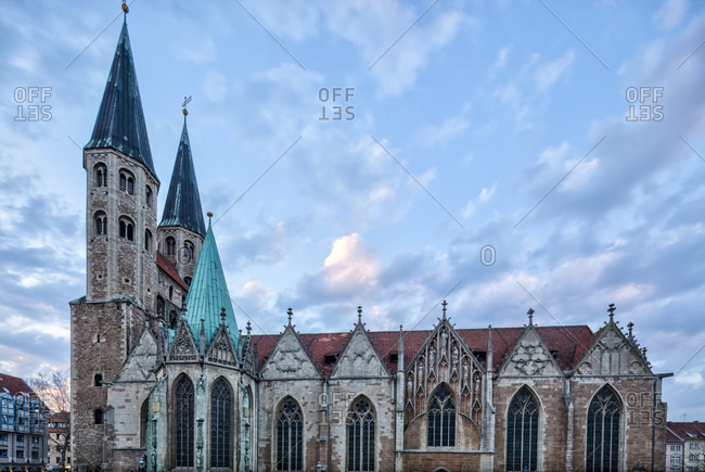 St. Martini, church, spring, blue hour, Braunschweig, Lower Saxony, Germany, Europe
