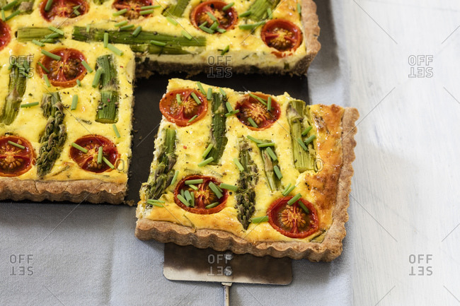 Gluten free vegetarian buckwheat quiche with tomatoes- asparagus and chive