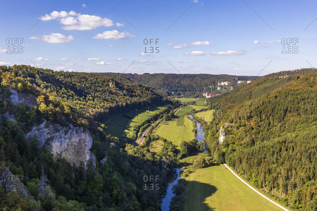 Germany- Baden-Wurttemberg- Beuron- Scenic view of Danube Valley seen from Knopfmacherfelsen