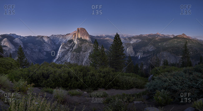 USA, United States of America, Half Dome in Yosemite National Park, California