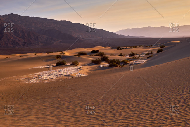 USA, United States of America, Nevada,  Death Valley National Park, Mesquite Sand Dunes, Sierra Nevada, California