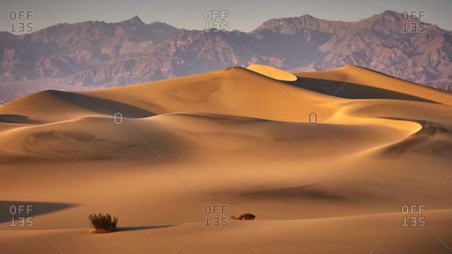 USA, United States of America, Nevada,  Death Valley National Park, Mesquite Sand Dunes, Sierra Nevada, California