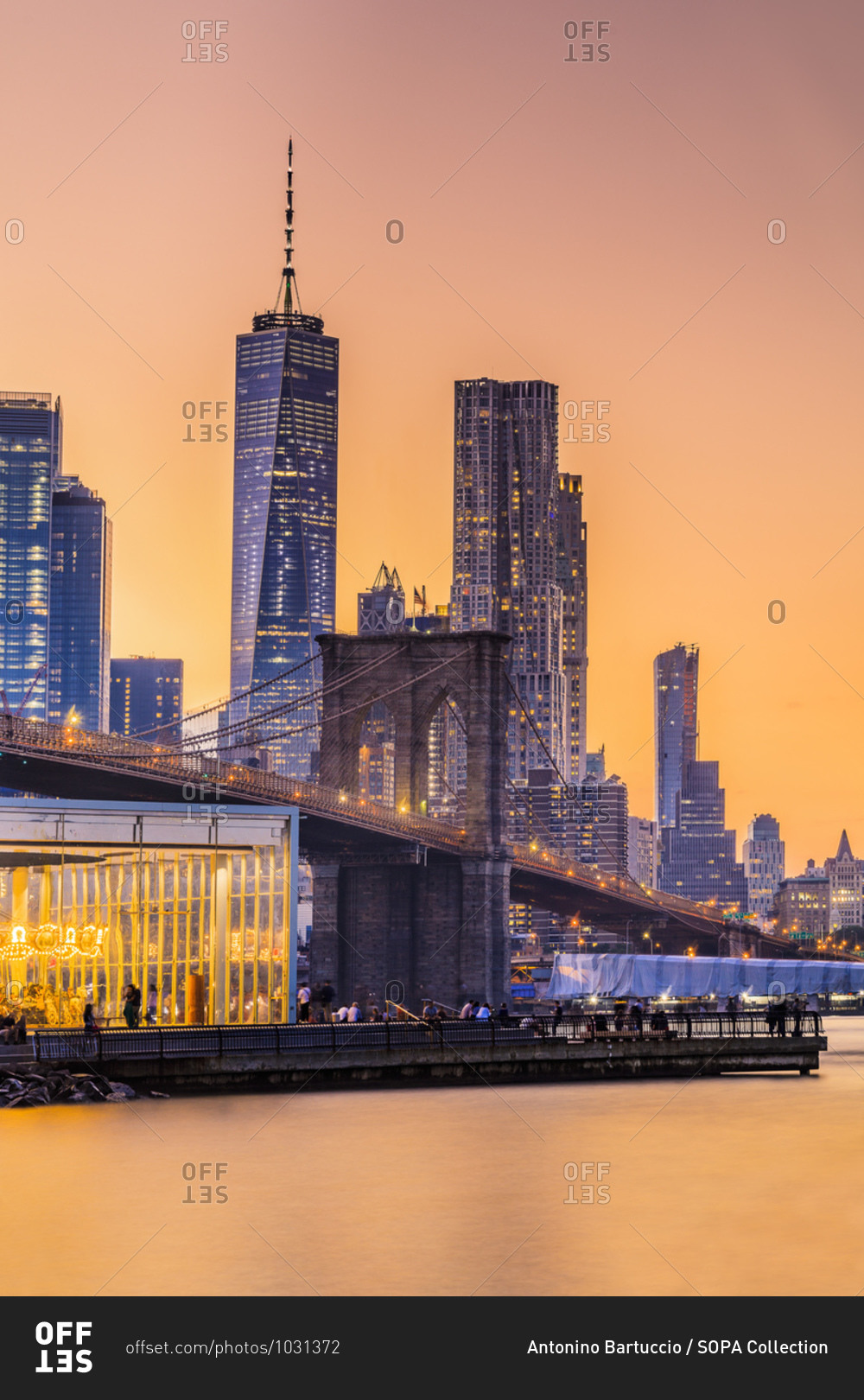 Brooklyn Bridge and Lower Manhattan Skyline at Night - Fine Art Photo -  PROKOS