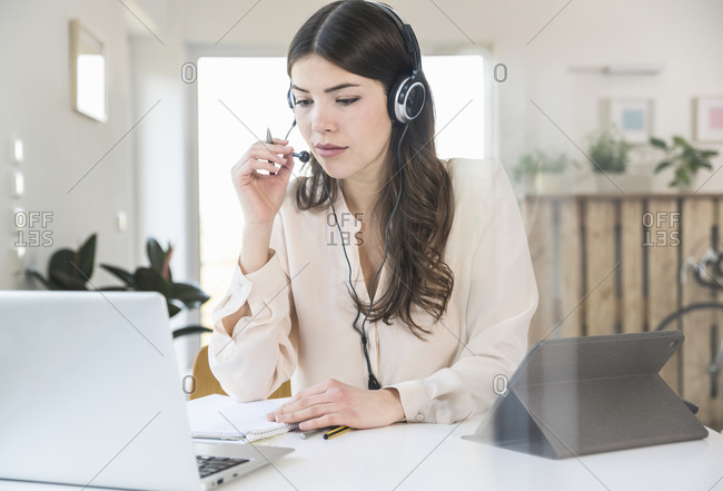 using headphones with skype