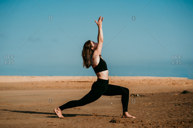 Crescent High Lunge Pose Yoga (High Lunge Pose)