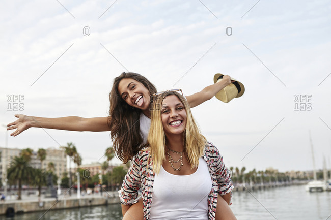 piggyback stock photos - OFFSET