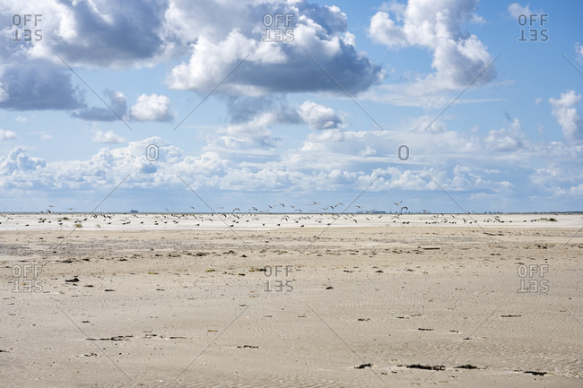 Germany, Lower Saxony, East Frisia, Juist, landscape and waves on the Juister reef.
