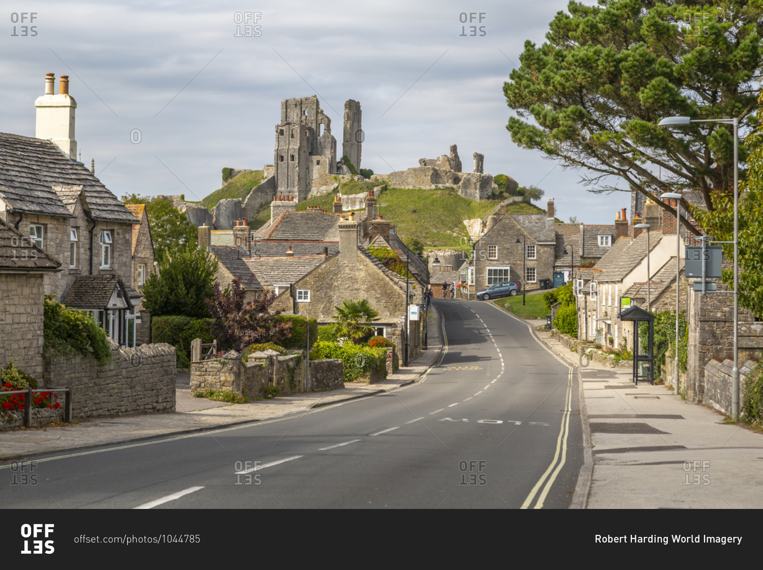 View of cottages on East Street and Corfe Castle, Corfe, Dorset, England, United Kingdom, Europe