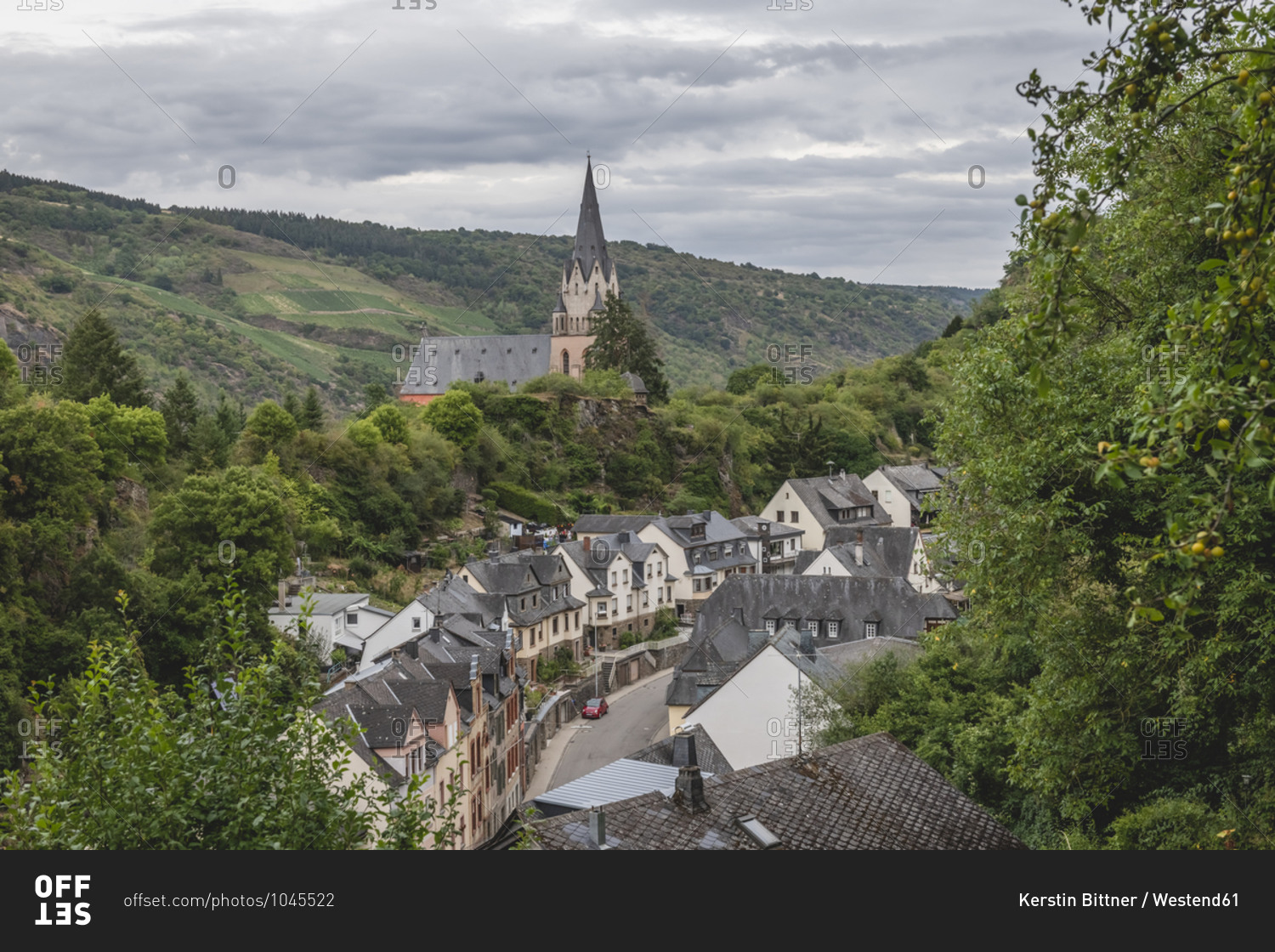 Germany- North Rhine-Westphalia- Oberwesel- Church of Our Lady and surrounding town in Rhine Gorge