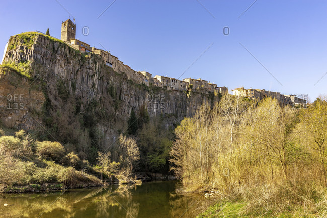 Europe, Spain, catalonia, girona province, la garrotxa, view of the medieval village of castellfollit de la roca