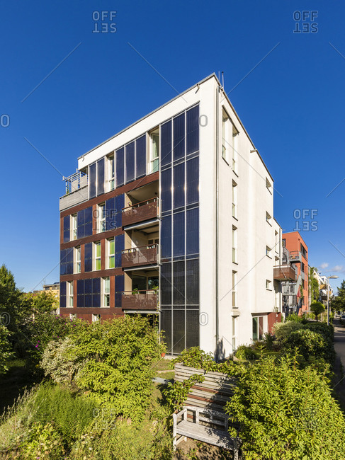 Germany- Baden-Wurttemberg- Tubingen- Modern energy efficient apartment buildings in Muhlenviertel suburb