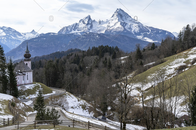 Europe, Germany, bavaria, bavarian alps, berchtesgadener land, berchtesgaden, view of the maria gern pilgrimage church and the watzmann massif