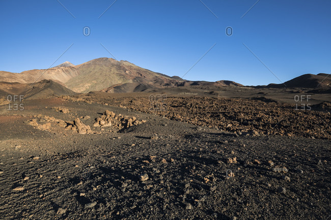 Volcanic landscape with a view of the volcanoes Pico del Teide (3718 m) and Pico Viejo (3135 m), El Teide National Park, UNESCO World Heritage, Tenerife, Canary Islands, Spain