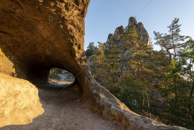 Germany, Saxony-Anhalt, Timmenrode, sand cave at the Hamburg coat of arms, Teufelsmauer, sunrise, Harz, UNESCO Global Geopark