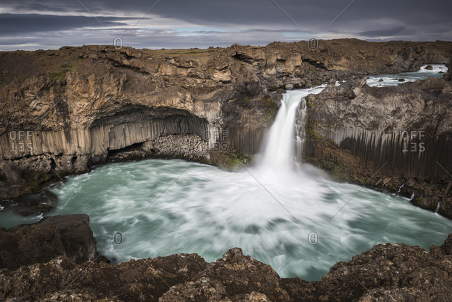 Aldeyjarfoss waterfall, river Skjalfandafljot, Interior of Iceland