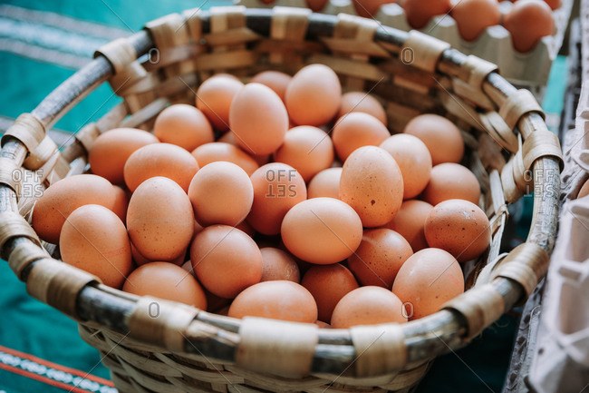 Wicker Baskets Fresh Eggs Sale Market Organic Products Stock Photo by  ©ChiccoDodiFC 366805466