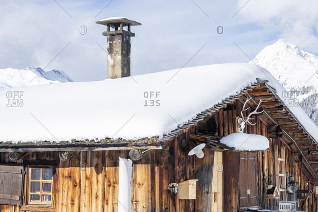 Austria, Montafon, Garfrescha, ski huts in car-free Almdorf.