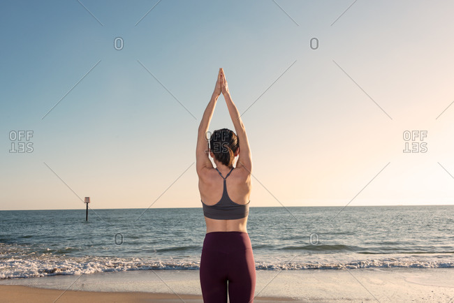 International Yoga Day 2020: Tadasana, A Standing Yoga Pose With  Outstanding Benefits | OnlyMyHealth
