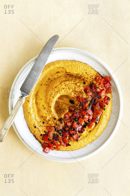Roasted Red Pepper Hummus, ready to eat