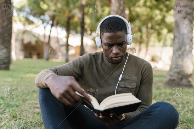 black people reading books