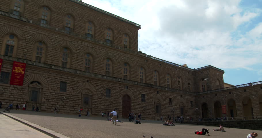 Pan picture of Palazzo Pitti in Florence, shot in 4K Sony Z100