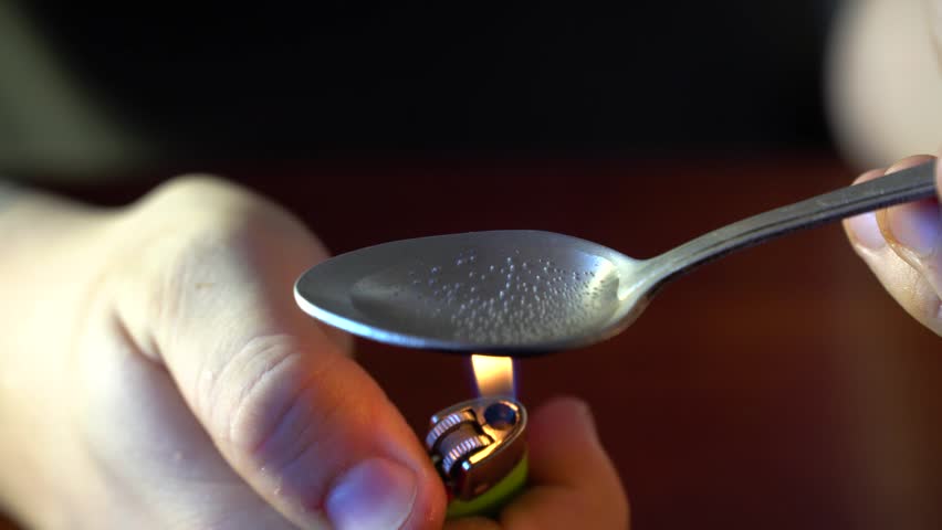 how to cook coke into crack in a spoon