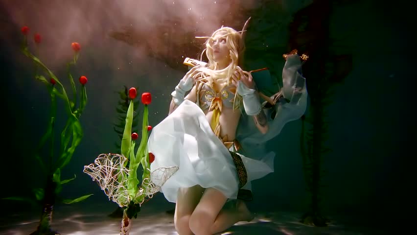 Underwater creature with flowers