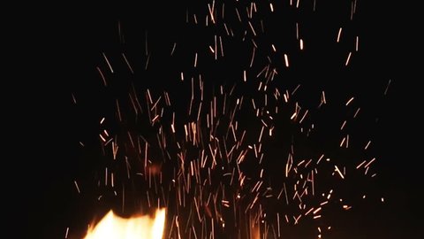 Fire Sparks From Campfire Over の動画素材 ロイヤリティフリー Shutterstock