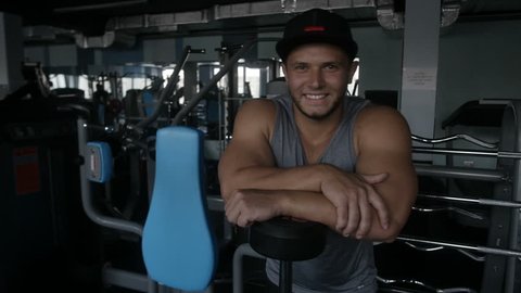 Bodybuilder motivates you to go in for sports