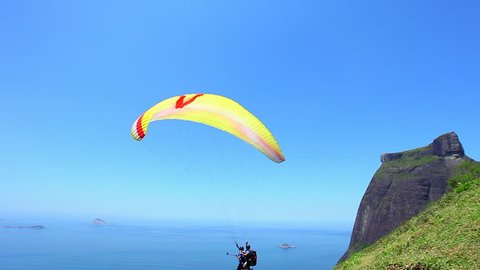 Paragliding in Pedra Bonita in Rio de Janeiro