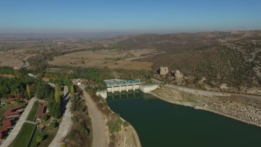 dam covers and the nearby castle