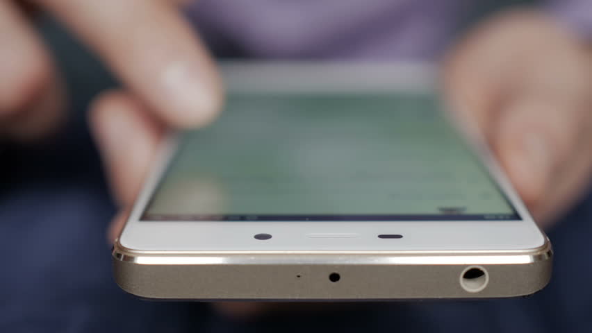 Tablet with Instagram image - Free stock photo - Public Domain photo - CC0 Images