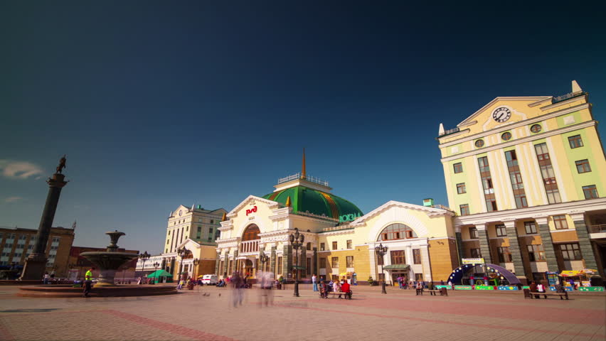 Солнечный день красноярск. Таганская площадь панорама
