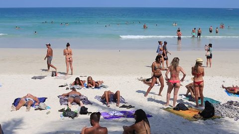 KOH PHANGAN, THAILAND - MARCH 01, 2018 : Haad Rin beach before the full moon party. Unidentified people arrived on the island of Koh Phangan, to participate in the Full Moon party 
