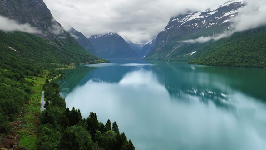 Lovatnet Lake Норвегия