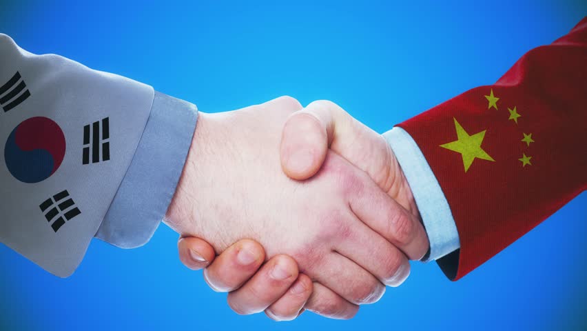 South Korea - China / Handshake concept animation about countries and politics / With matte channel Royalty-Free Stock Footage #1008423091