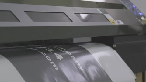 Large Format Printer - Printing on Wide Vinyl