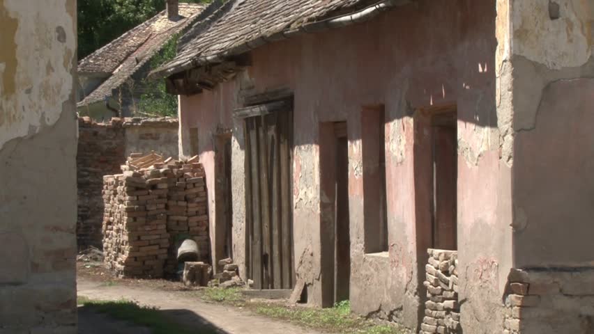 Old Village House - Pink Facade 