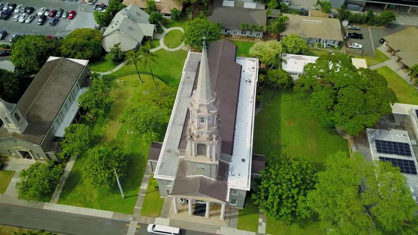 Hawaii Honolulu church - 4k drone 