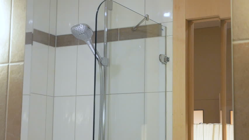 woman does makeup in hotel, dyeing eyelashes