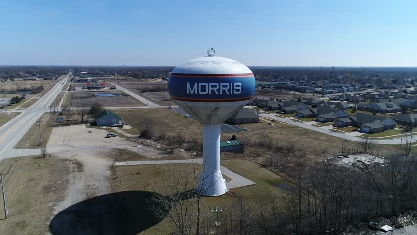 Going above the Morris watertower reveiling the town