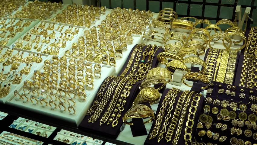 gold jewelry store