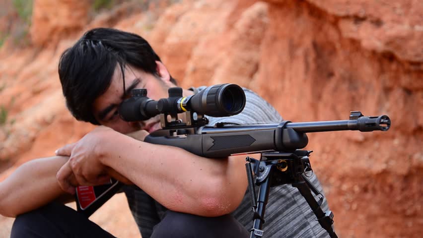 Sniper-shoot target by looking through the Scope